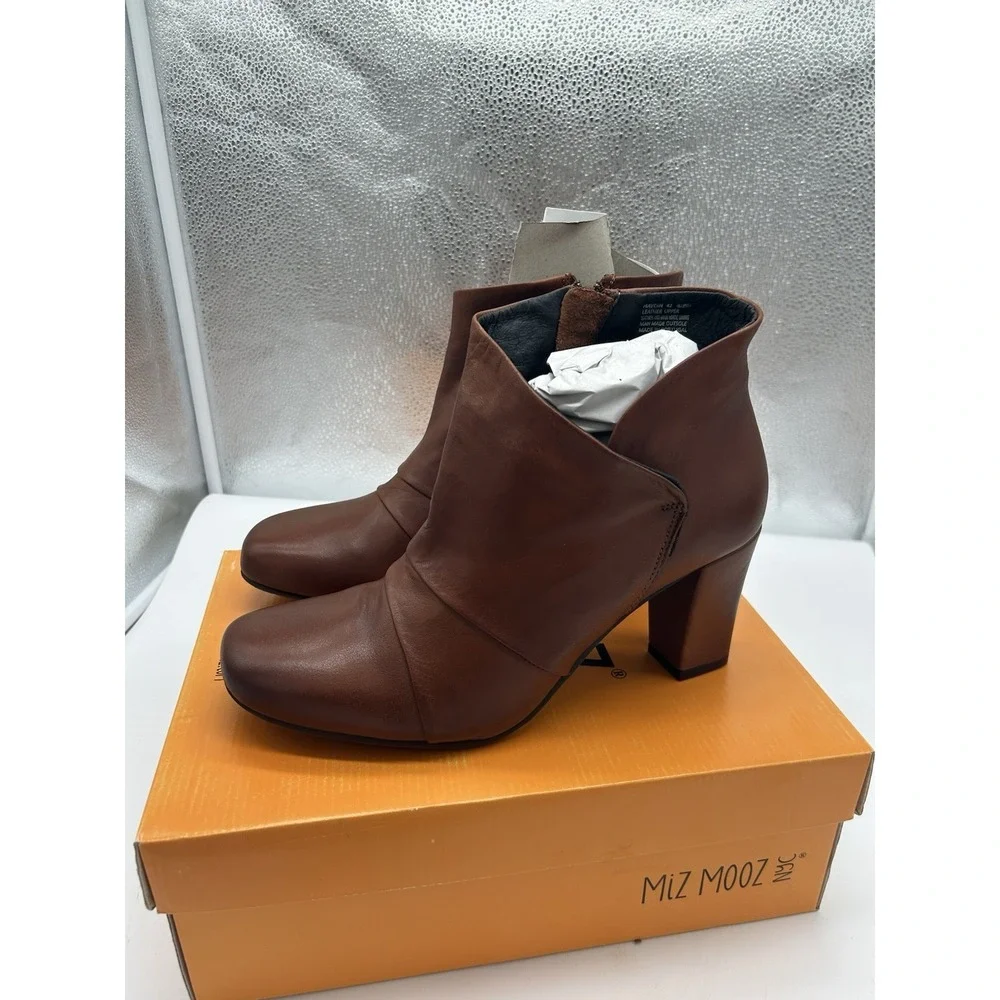 Miz Mooz new box
